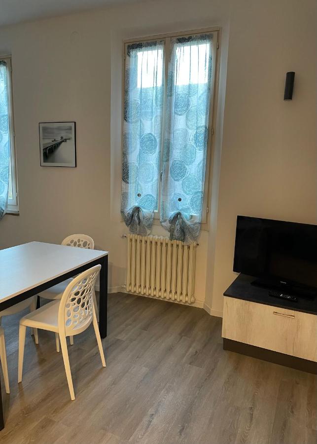 Un Balcone Sul Centro Storico Apartment Reggio Emilia Exterior photo